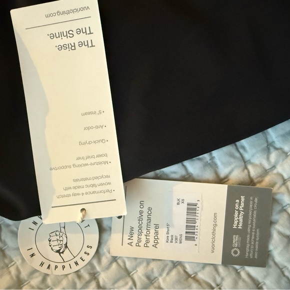 Vuori Kore Black Athletic Shorts 5” - Picture 3 of 3